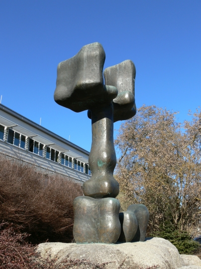 Bronzeskulptur von Gerson Fehrenbach, Kunst im öffentlichen Raum