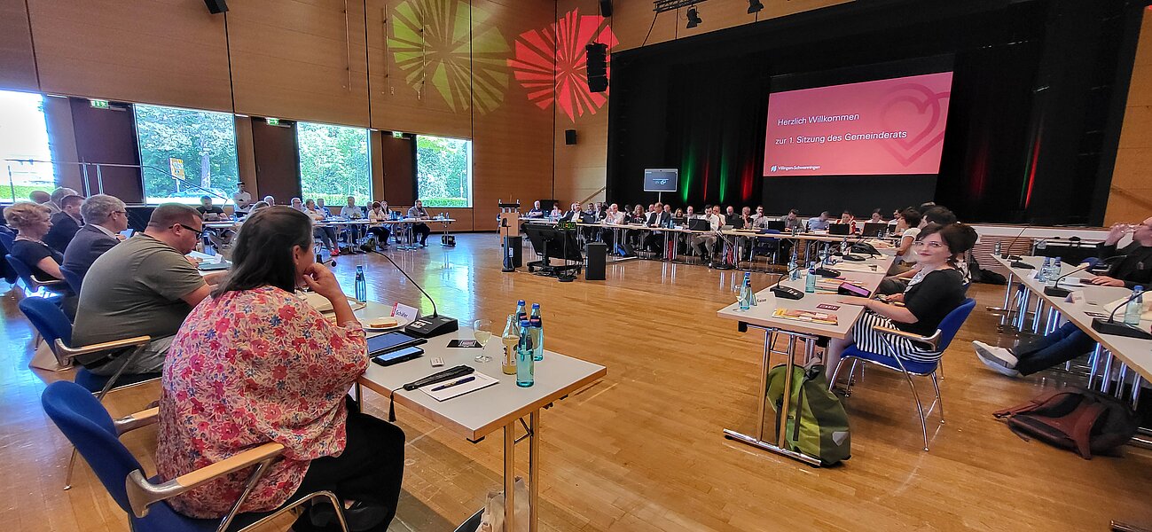 Die Konstituierende Sitzung fand in der Neuen Tonhalle statt