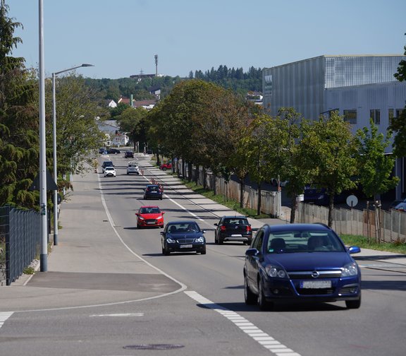 Eine befahrene Straße