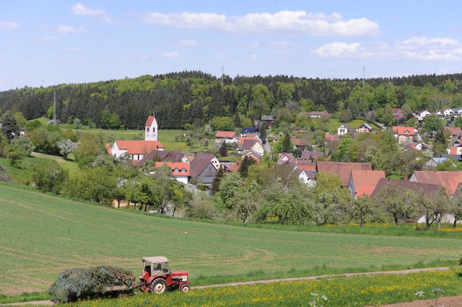 Idylischer Blick über Weilersbach.